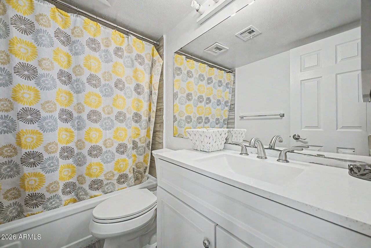 6240 N 16th St #40 - Photo 6 of 35