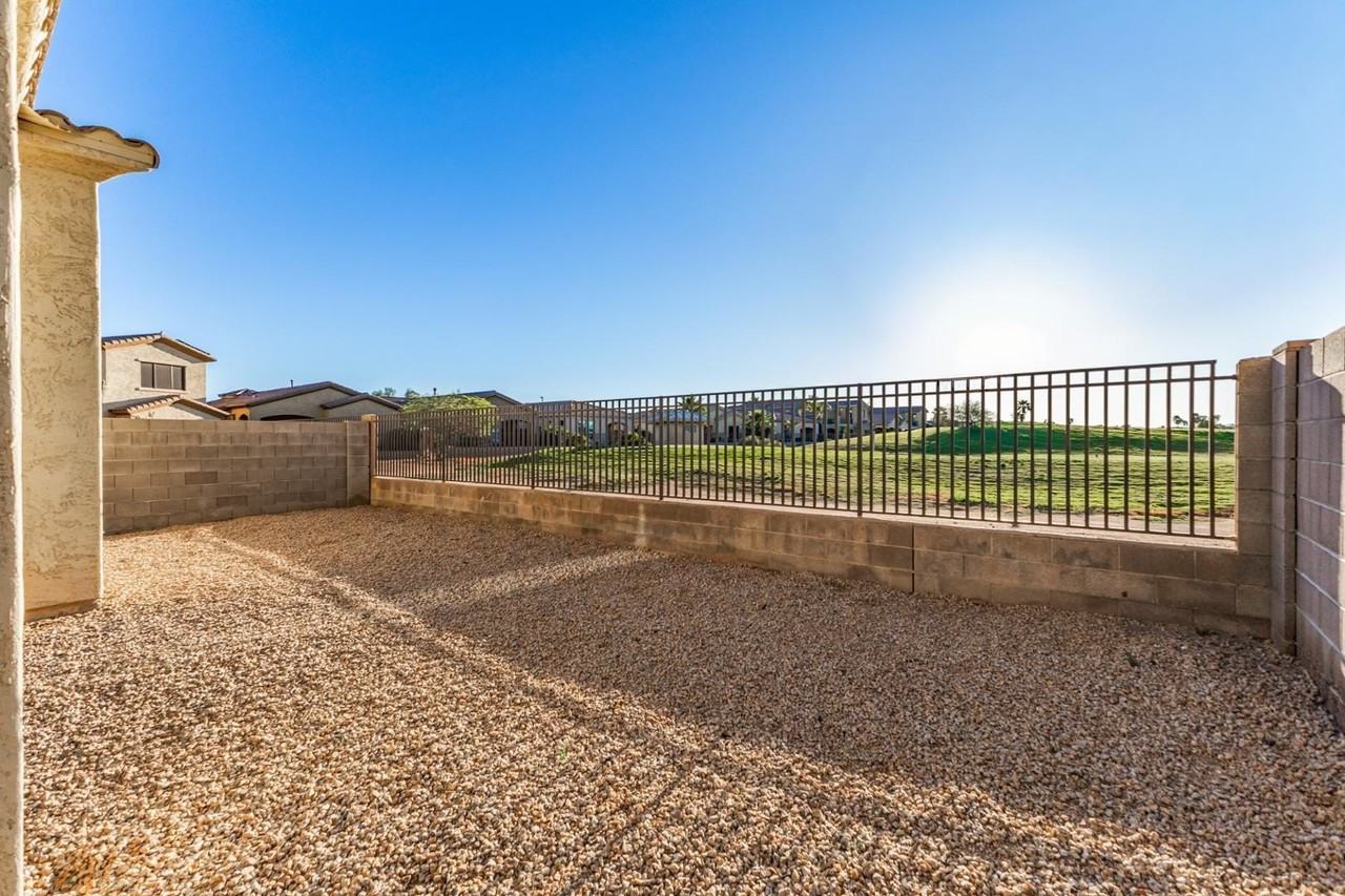 2430 N 142nd Dr - Photo 3 of 40