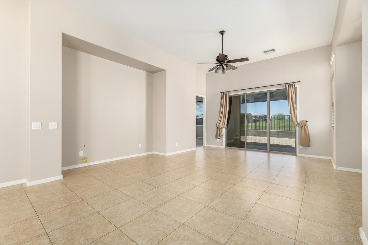 2430 N 142nd Dr - Photo 5 of 40