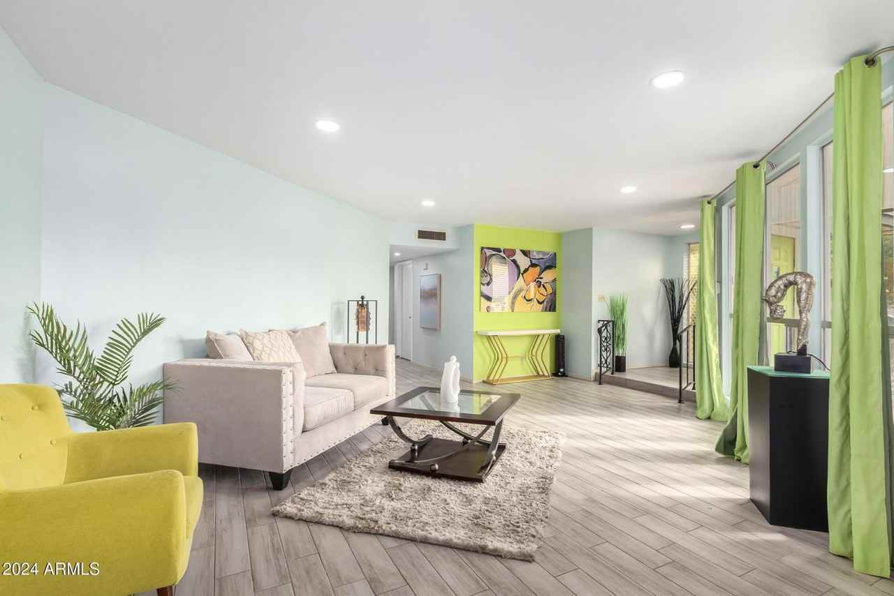 4428 W Laurie Ln - Photo 2 of 27