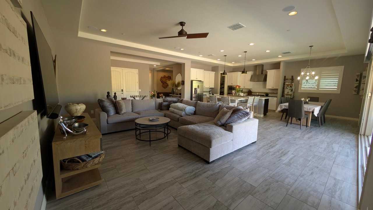 11004 E Ajave Dr - Photo 2 of 25