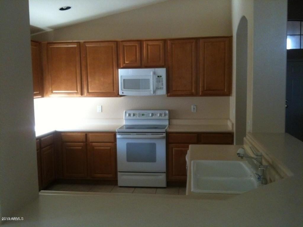 321 W Cardinal Way - Photo 2 of 7