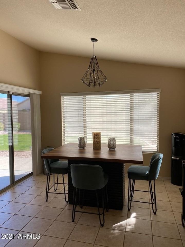 321 W Cardinal Way - Photo 3 of 7