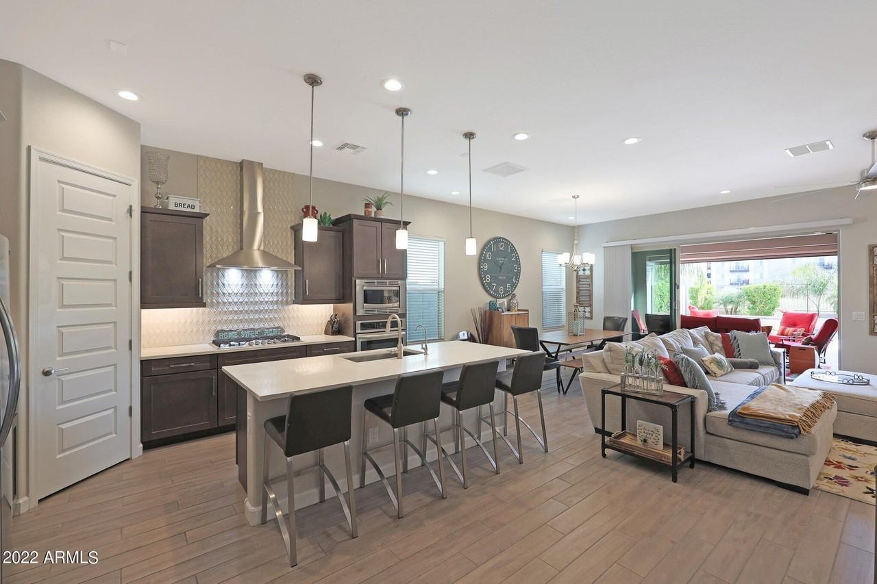 18233 N 66th Way - Photo 4 of 20