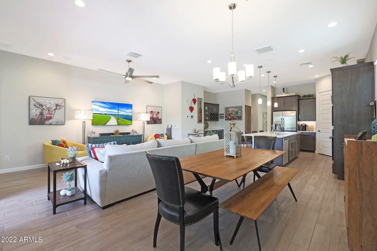 18233 N 66th Way - Photo 5 of 20