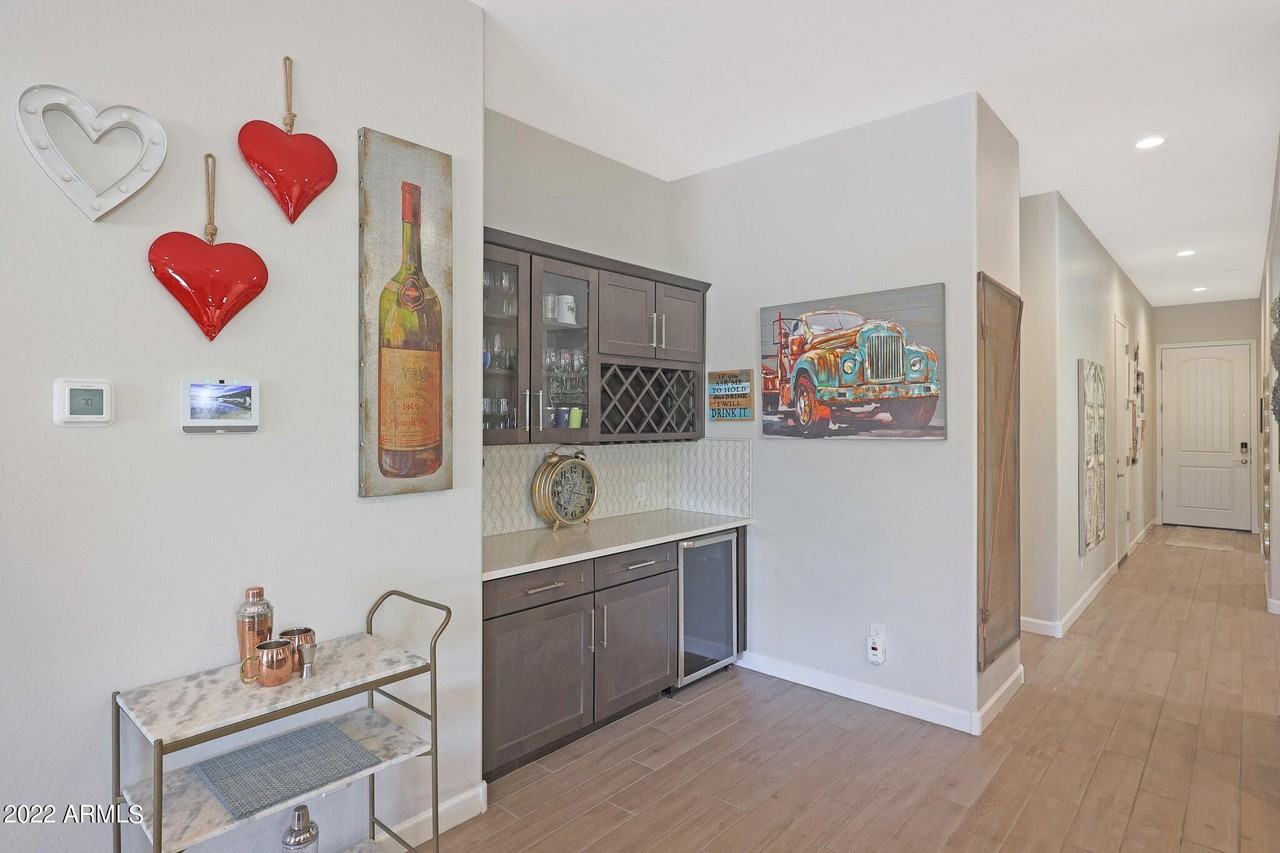 18233 N 66th Way - Photo 6 of 20