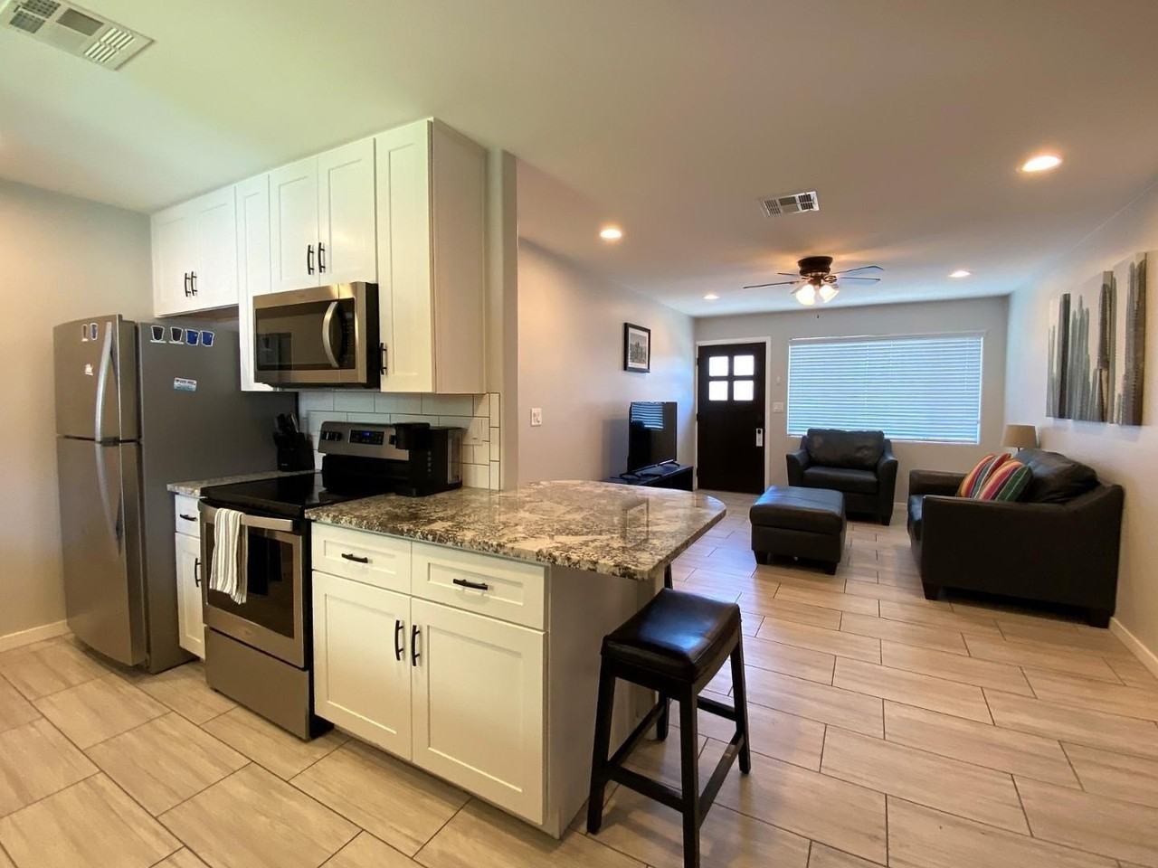 33 N Hobson #B - Photo 3 of 16