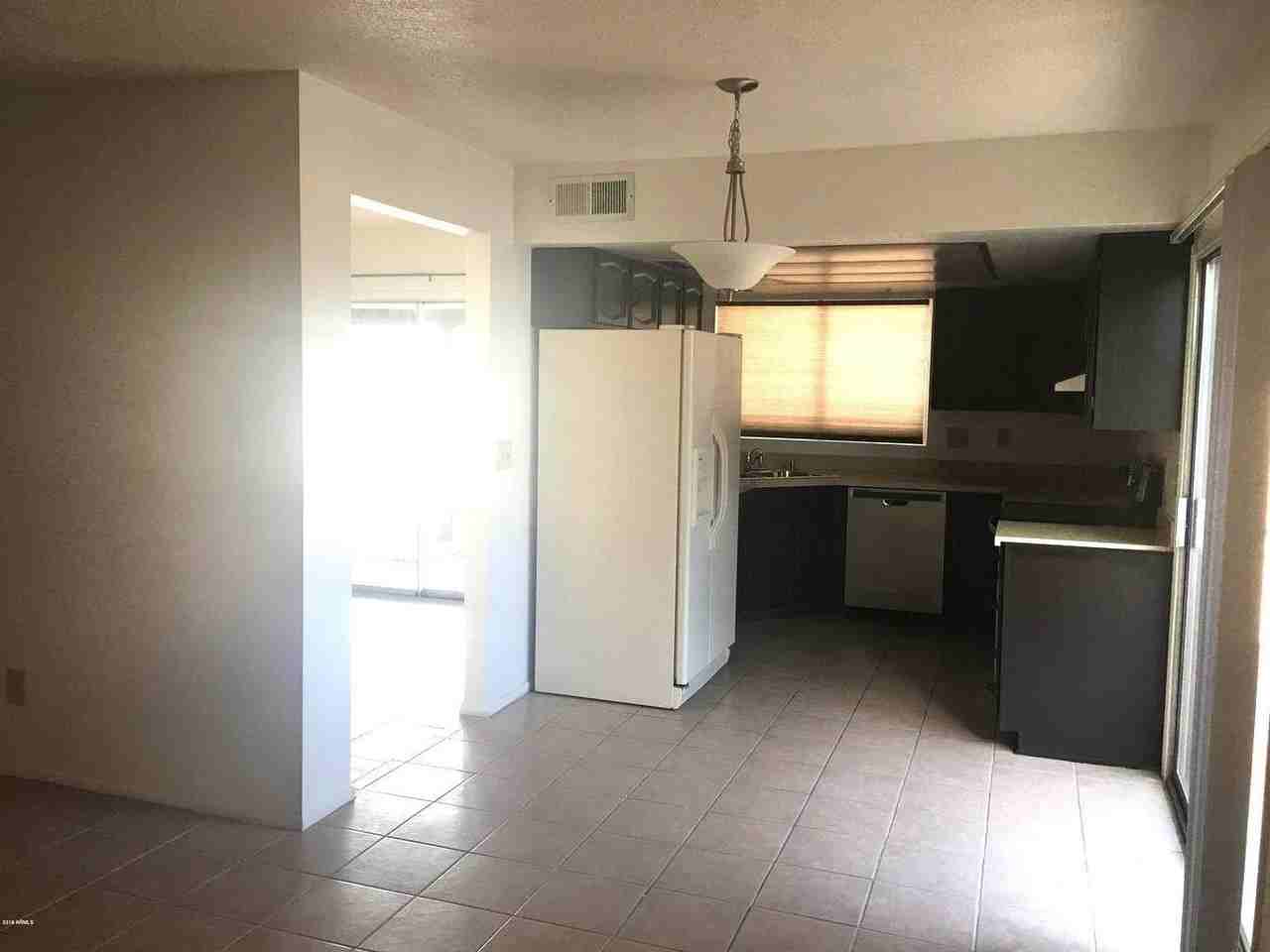 2813 N Evergreen St - Photo 6 of 15