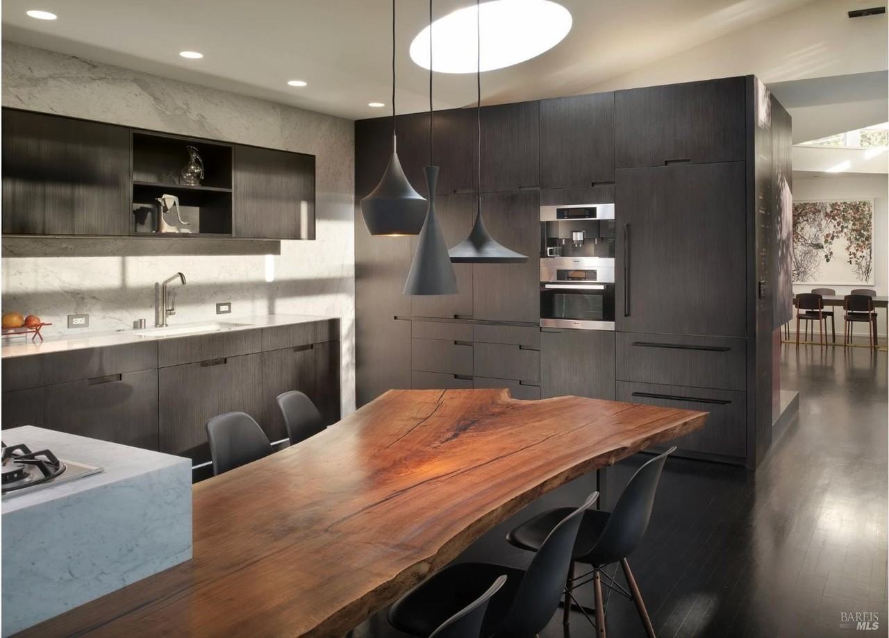 162 Throckmorton Ave - Photo 2 of 50