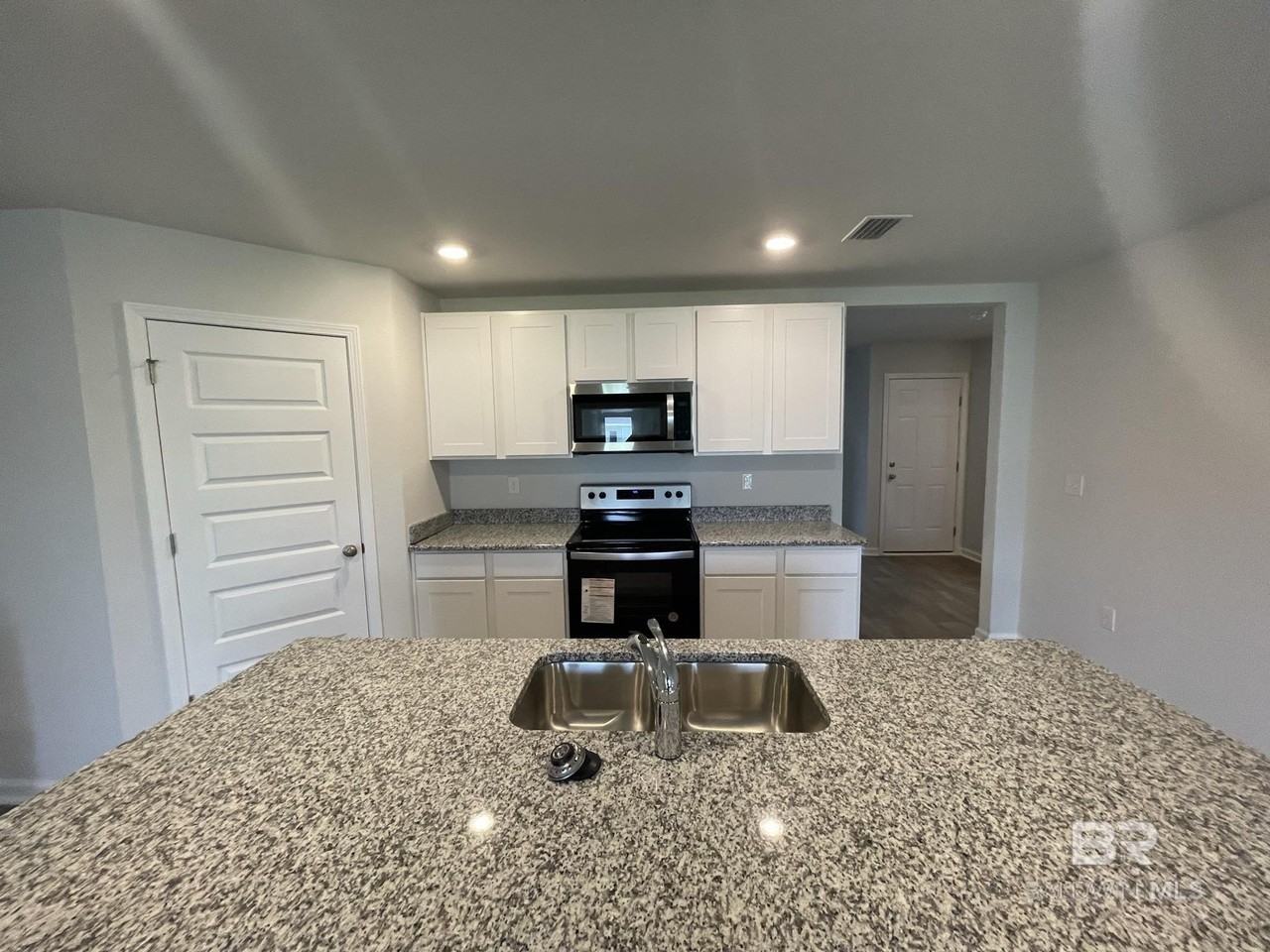 10378 Ruffian Rte - Photo 2 of 16