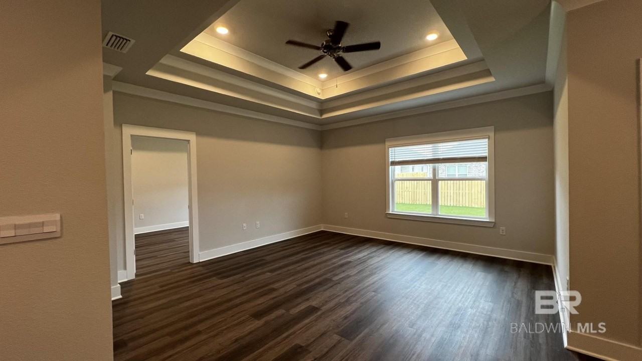 177 Ferdinand Ave - Photo 5 of 17