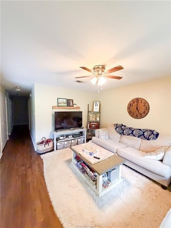 1005 Autumn Cir #B - Photo 4 of 19