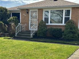 23 Pinewood Ter - Photo 1 of 1