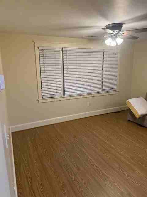 506 W Water St - Photo 3 of 13