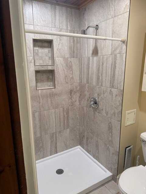 506 W Water St - Photo 6 of 13