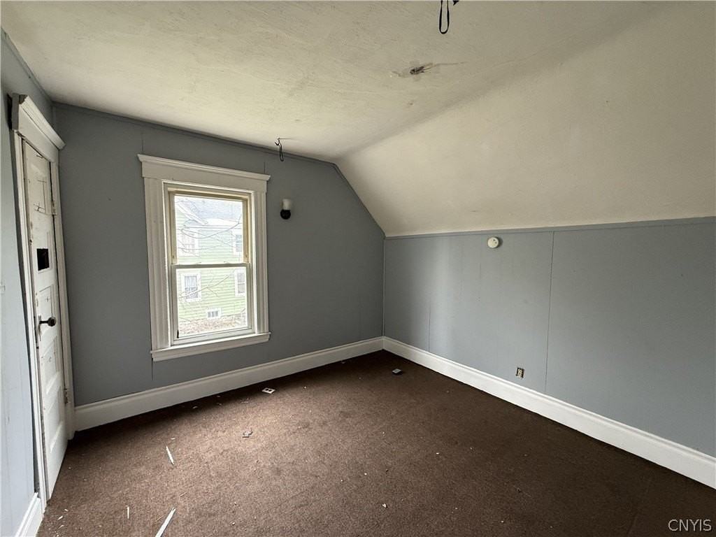 154 Seeley Ave - Photo 5 of 6