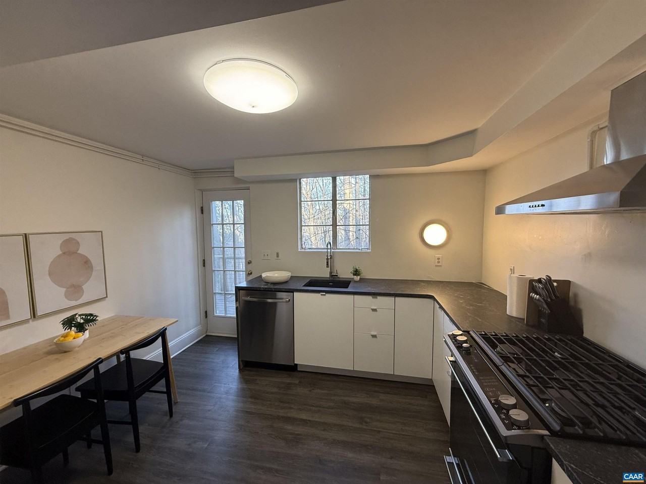 2709 Eton Rd - Photo 4 of 11