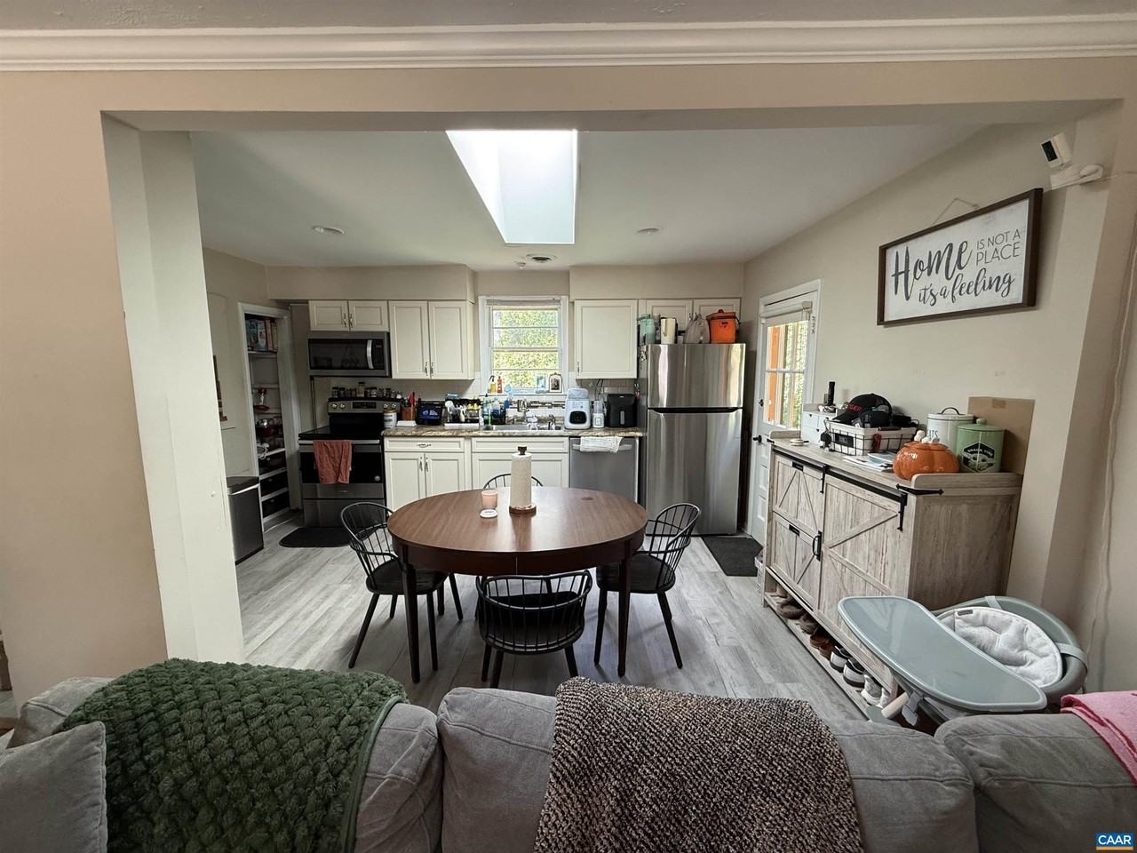 301 Georgetown Ln - Photo 5 of 13