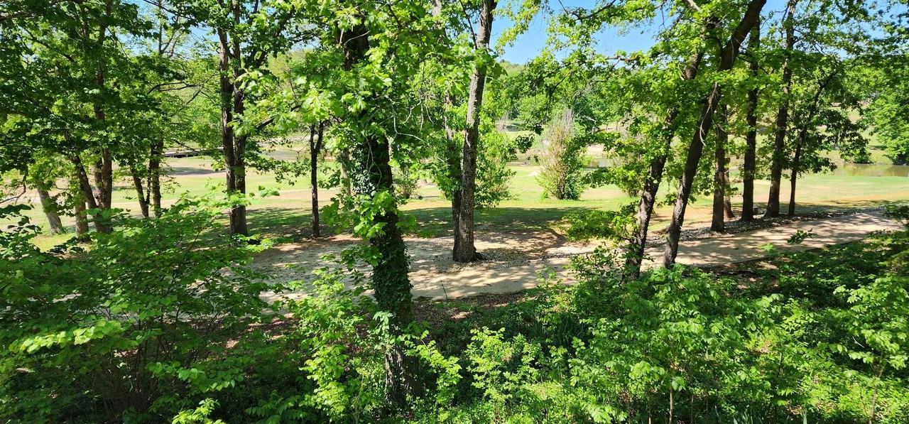 107 Cherokee Rd - Photo 2 of 27