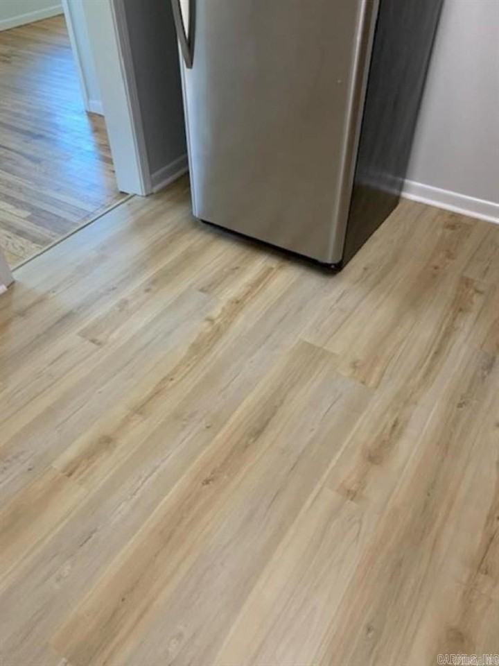 861 Crestwood Rd - Photo 4 of 11