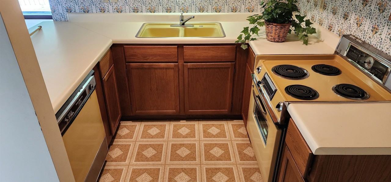 16 Annette Rd - Photo 4 of 16