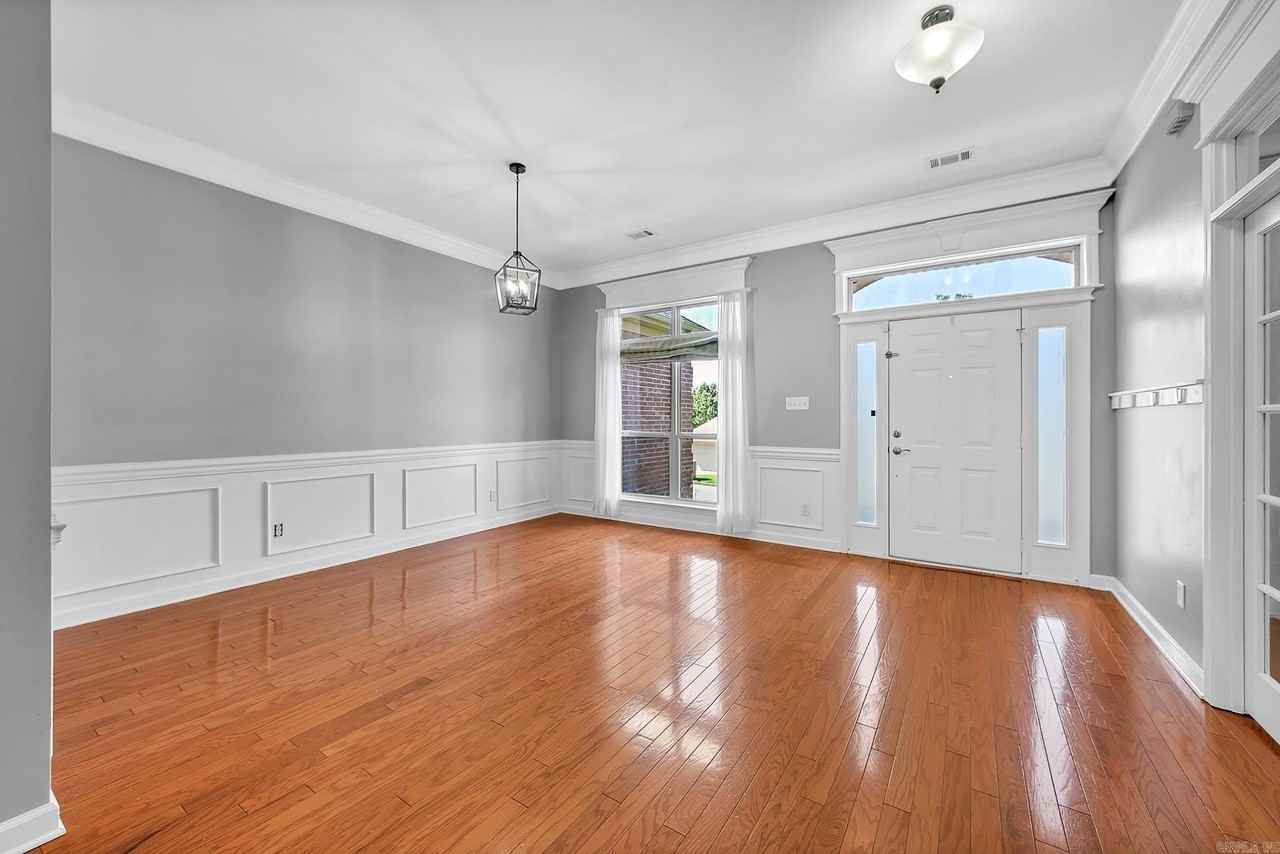 7148 E Ridge Dr - Photo 3 of 38