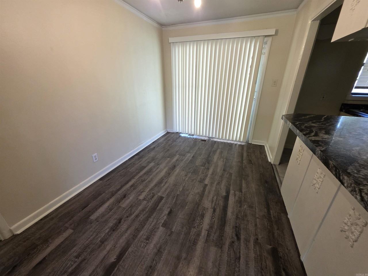 99 Broadmoor Dr - Photo 7 of 18