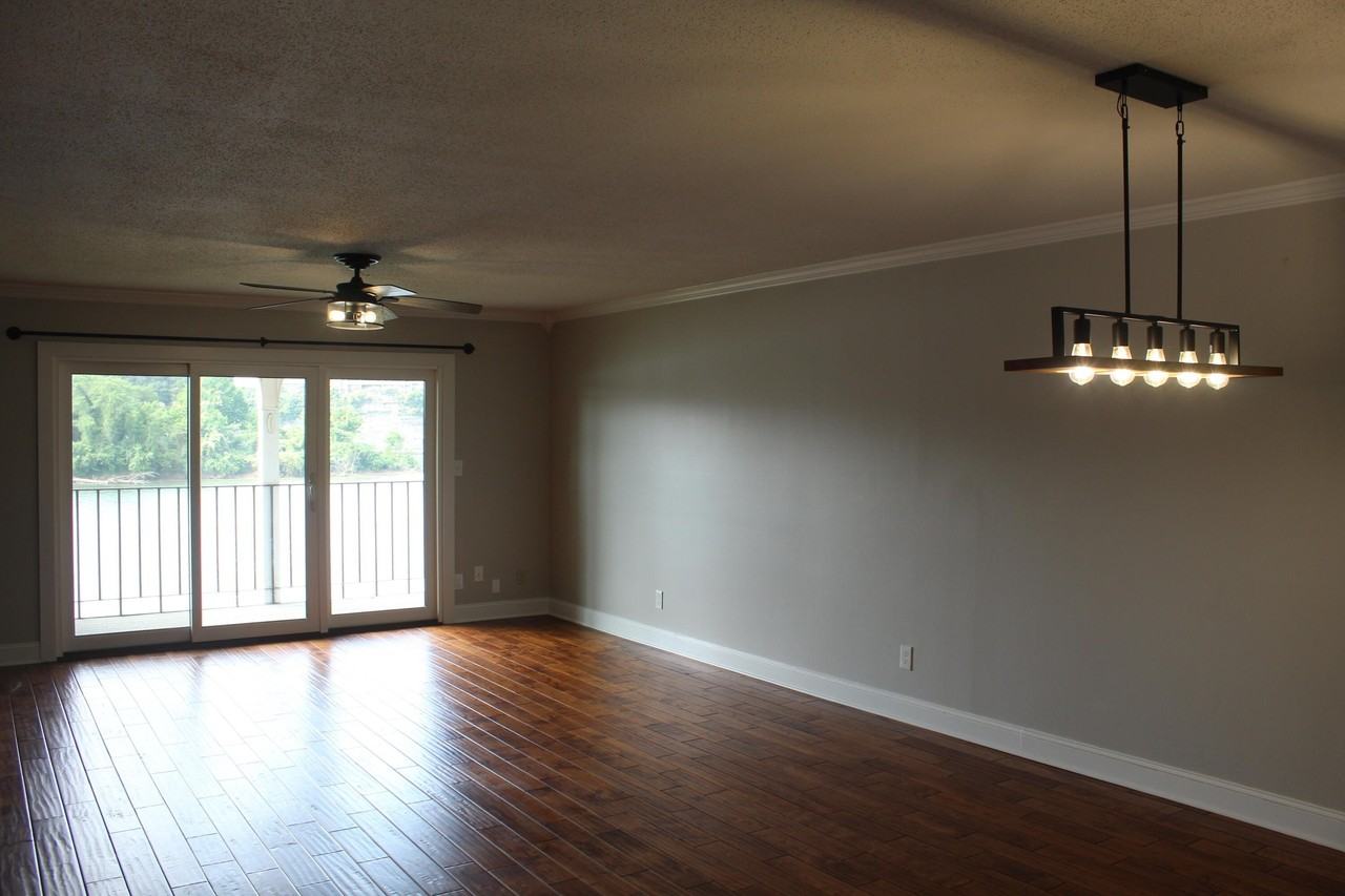 568 River St - Photo 3 of 15