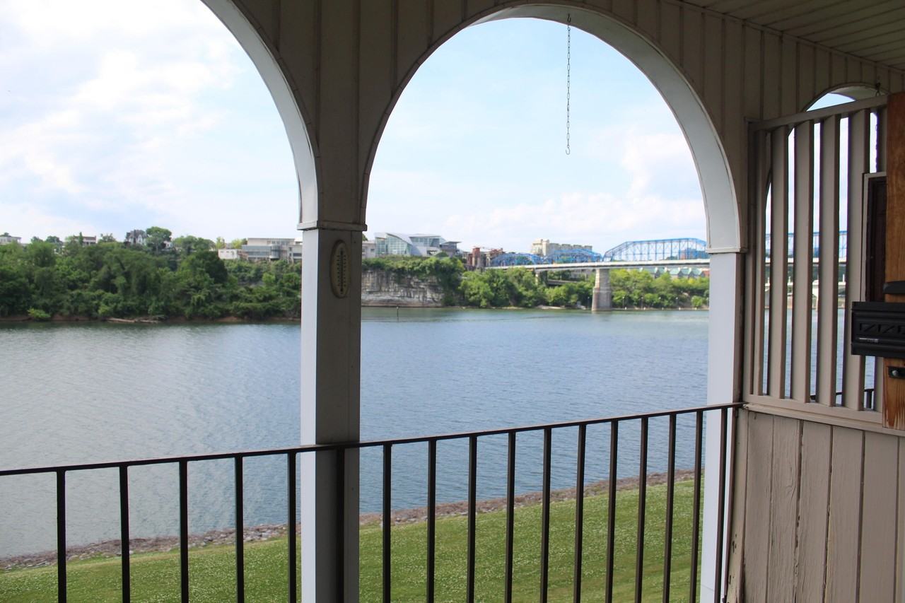 568 River St - Photo 4 of 15