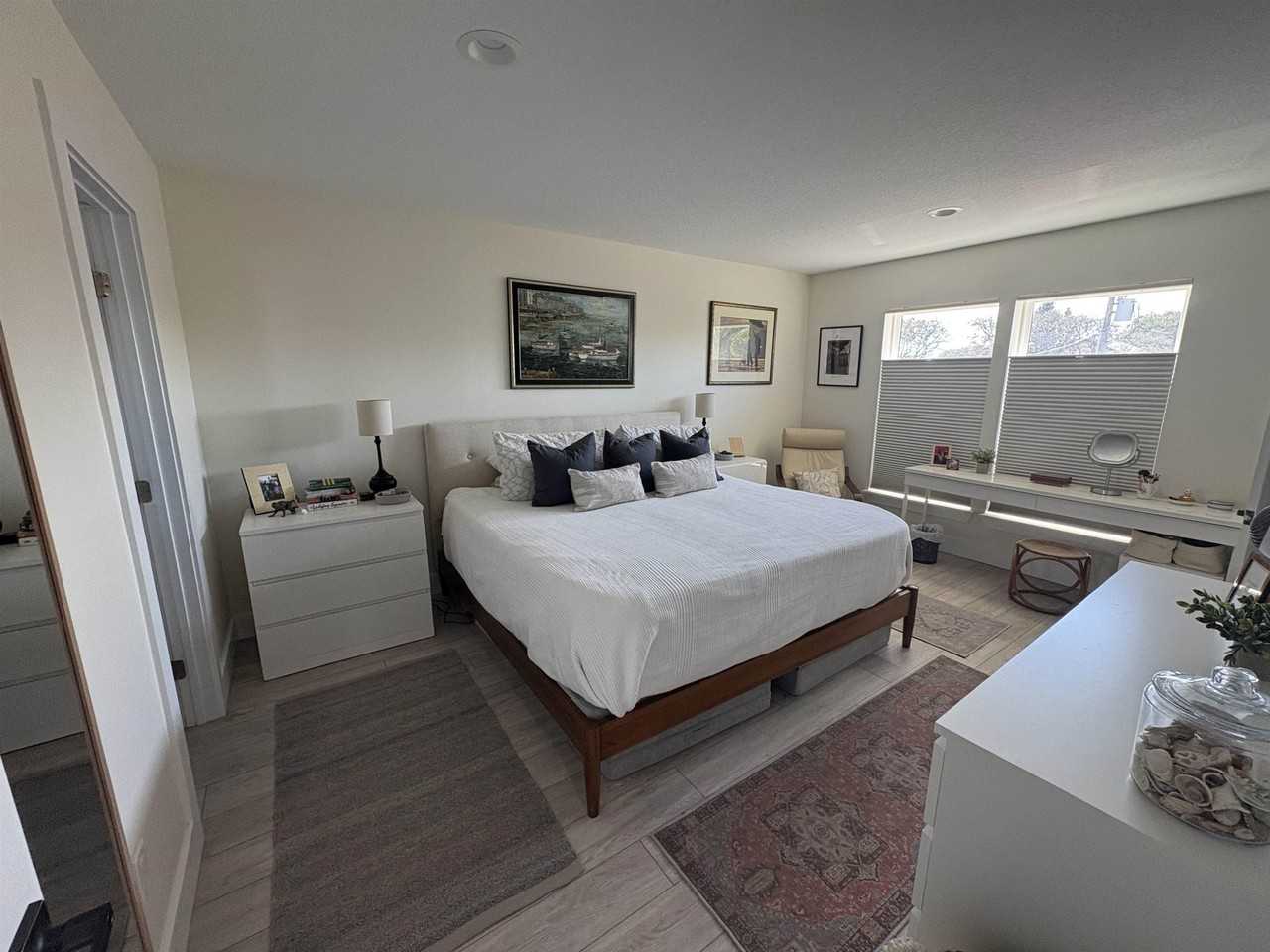 221 Desoto Rd - Photo 5 of 9