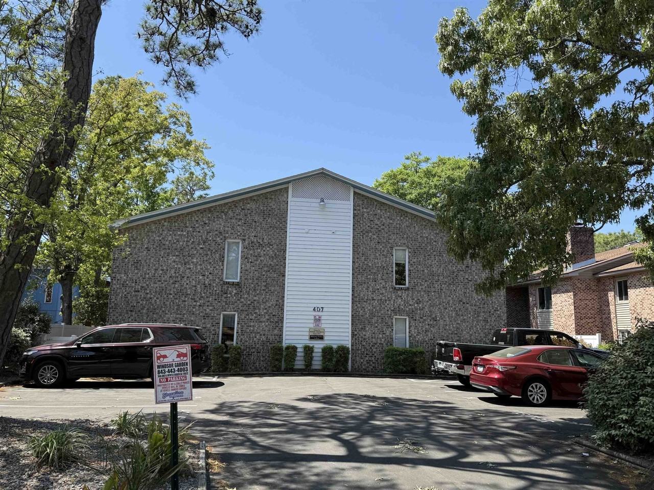 407 76th Ave N - Photo 2 of 14