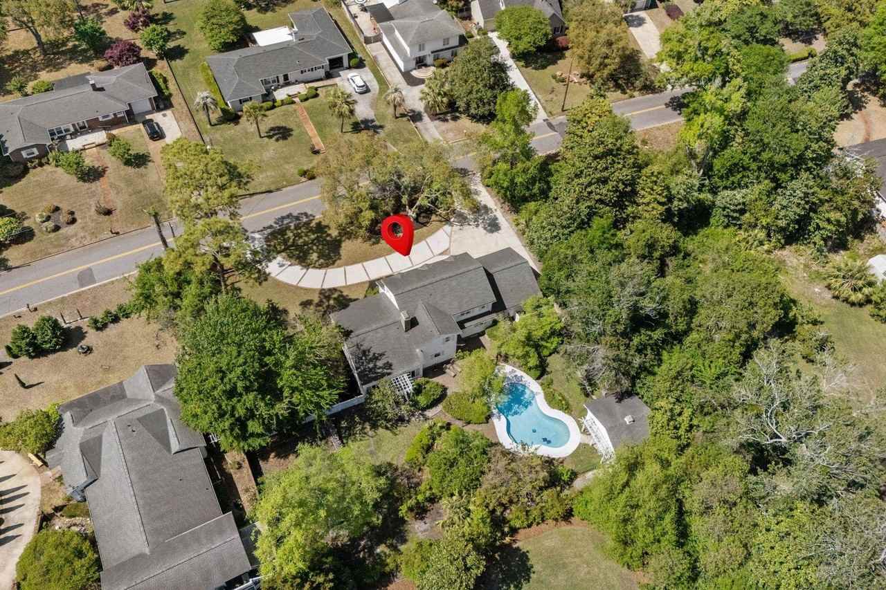 5704 Woodside Ave - Photo 3 of 50