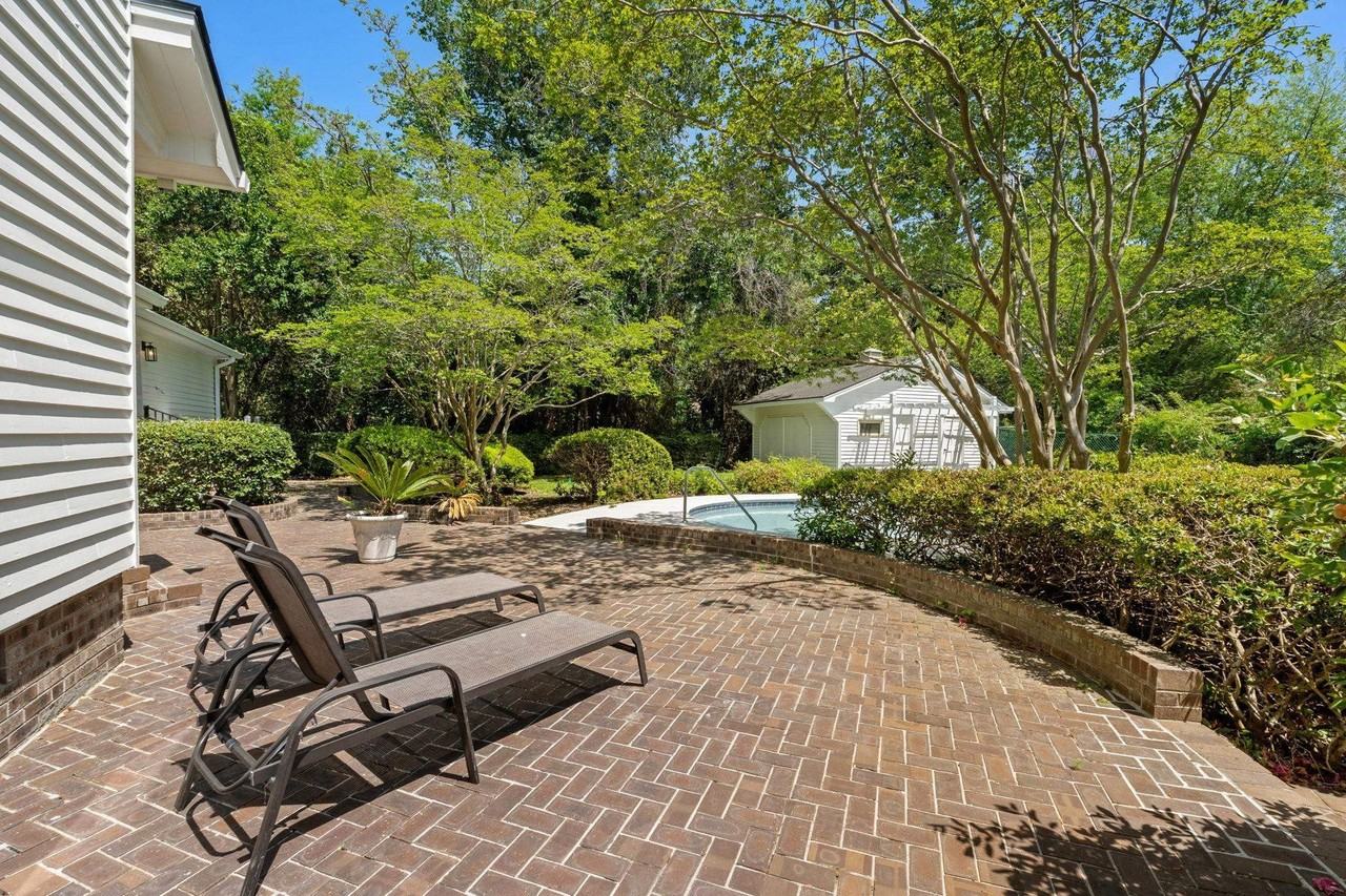 5704 Woodside Ave - Photo 7 of 50