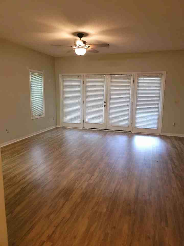 1221 Tidewater Dr - Photo 4 of 13