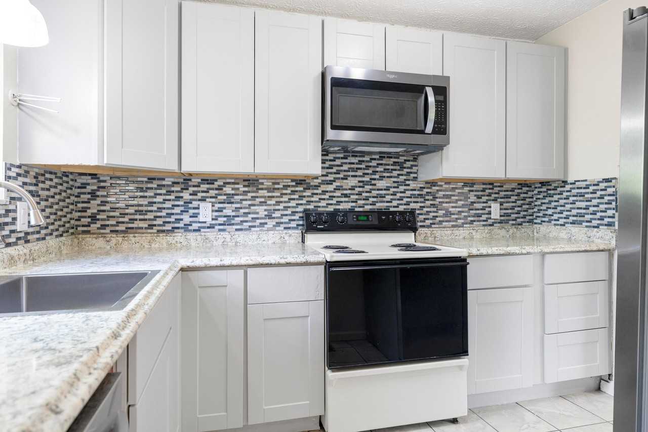 5175 Threshing Ct - Photo 5 of 26