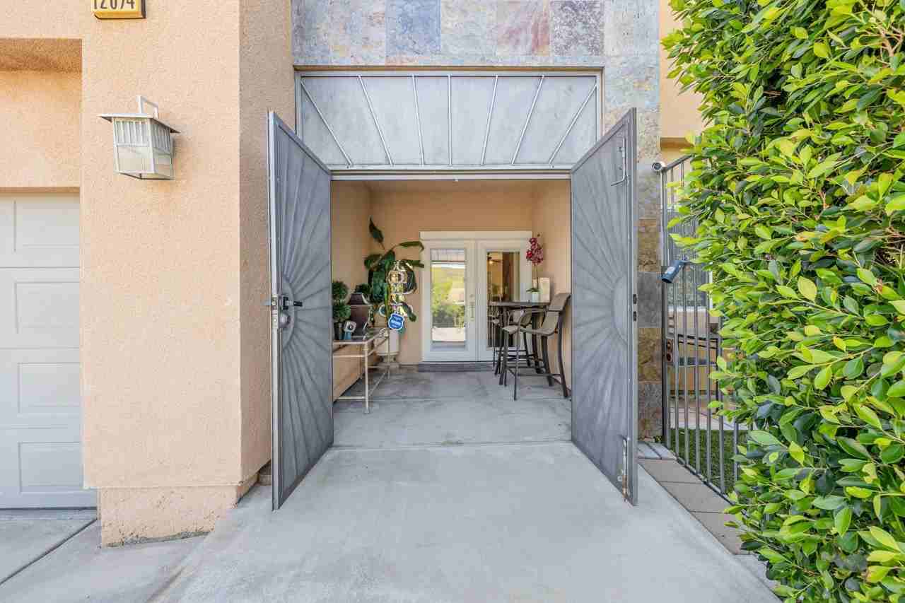 12074 Tamar Dr - Photo 3 of 50