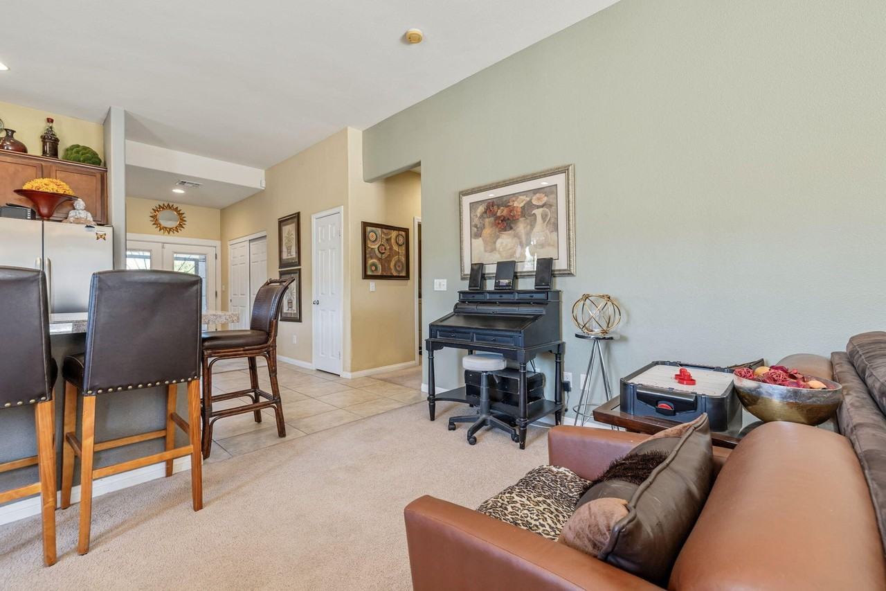 12074 Tamar Dr - Photo 7 of 50