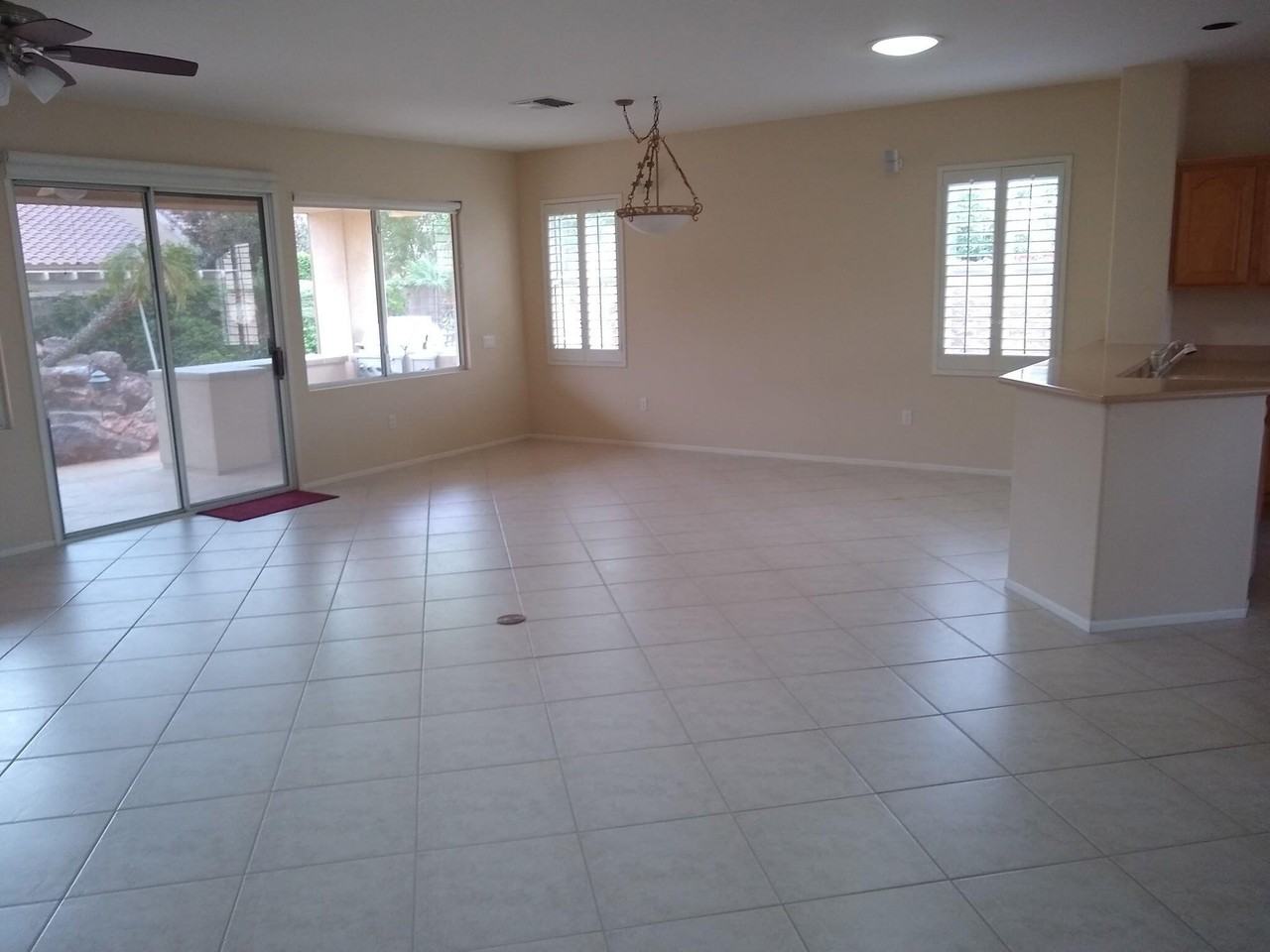 39354 Falconwood Ct - Photo 5 of 15