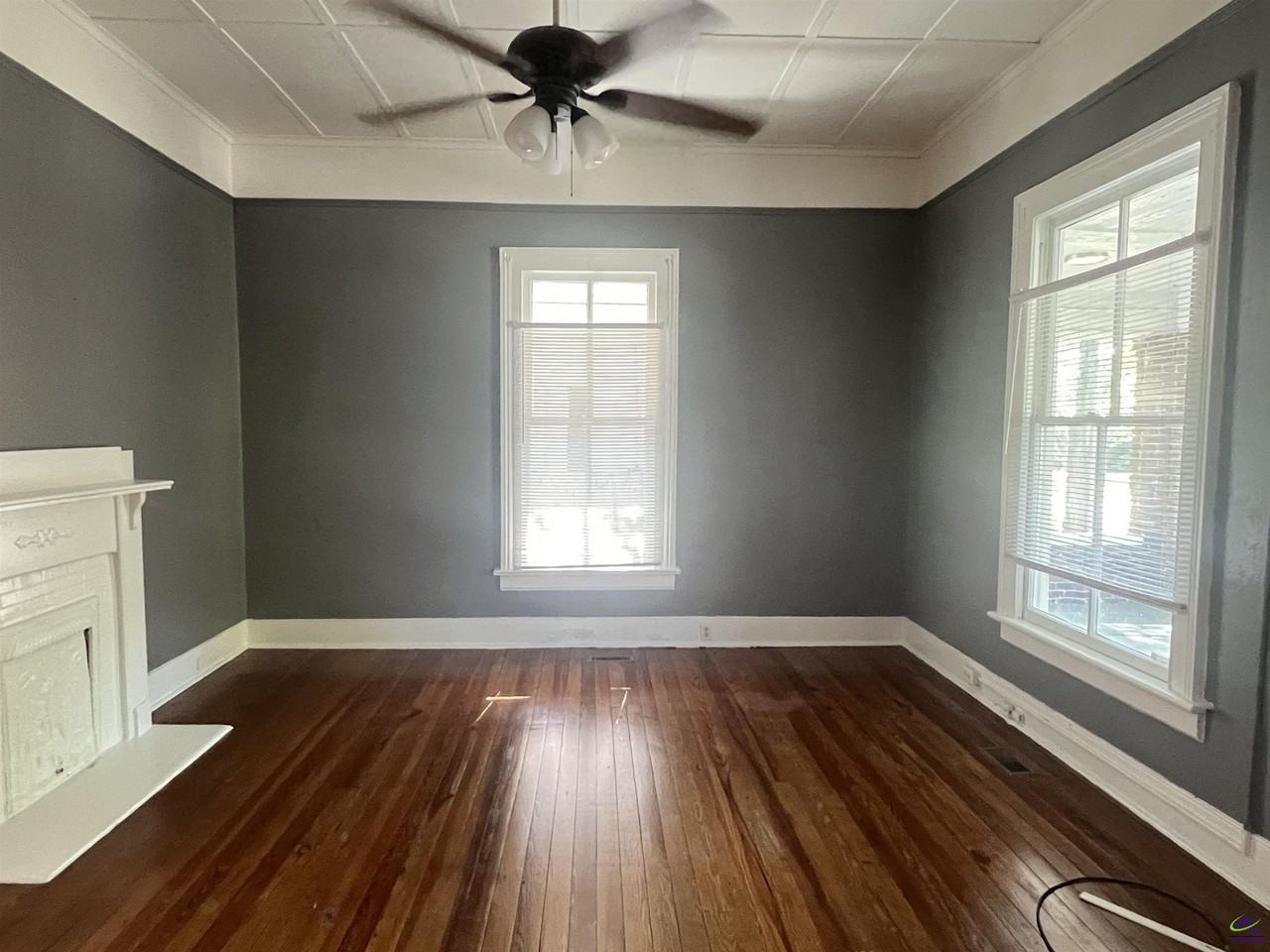 310 Central Ave - Photo 3 of 34