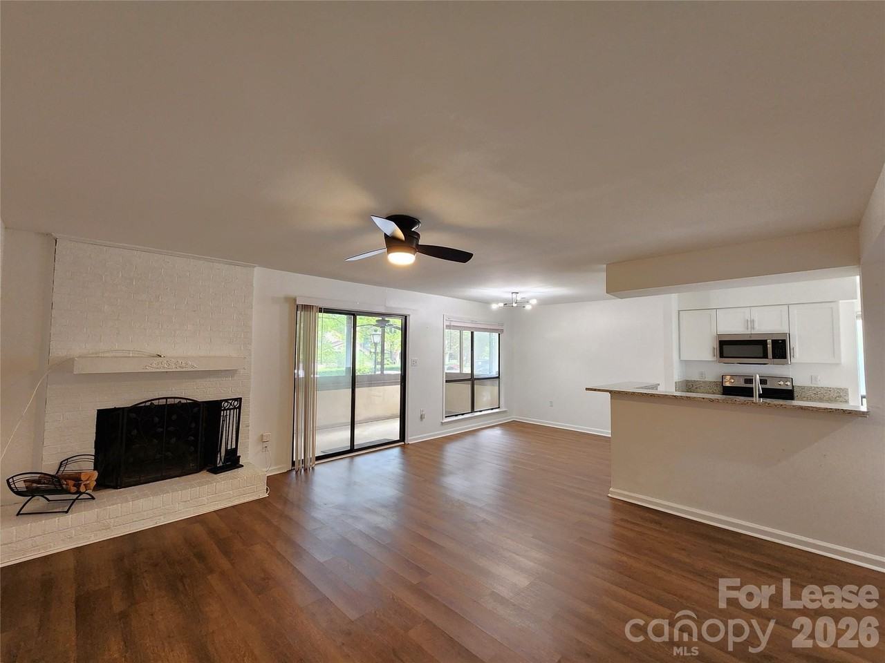 5721 Dockside Dr
