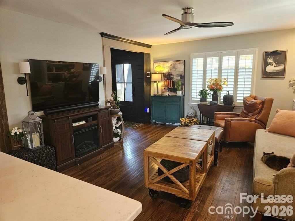 4820 Gilmore Dr - Photo 3 of 25