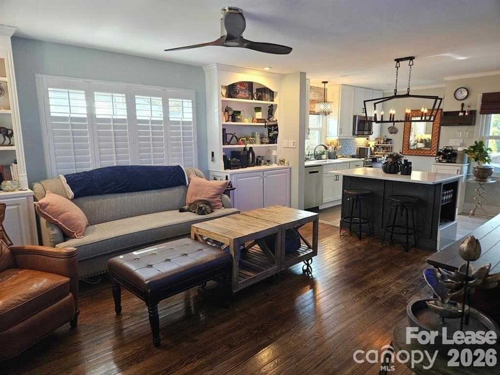 4820 Gilmore Dr - Photo 4 of 25