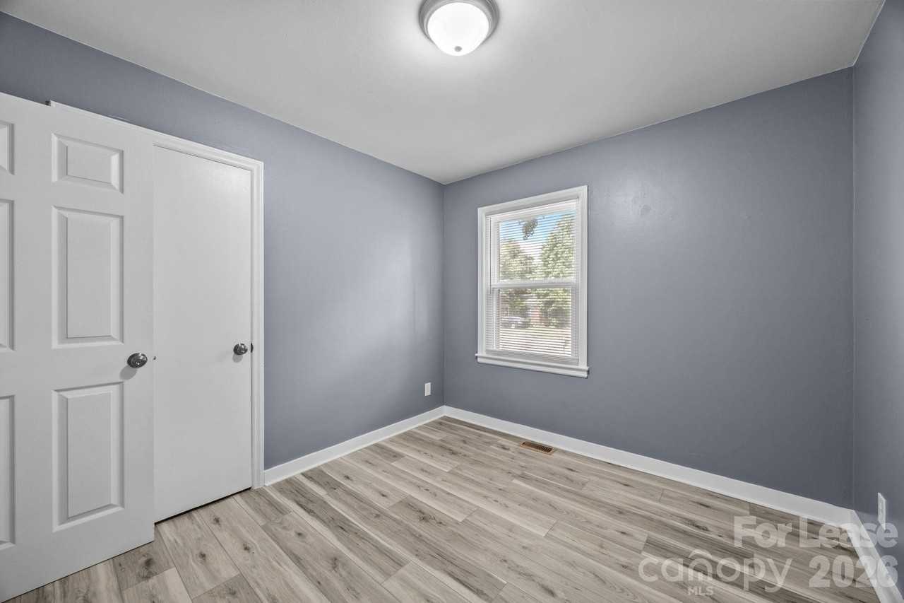 2715 Sonora Ln - Photo 5 of 12