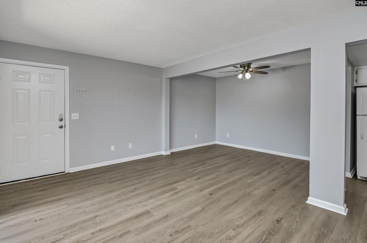 331 W Main St - Photo 3 of 27