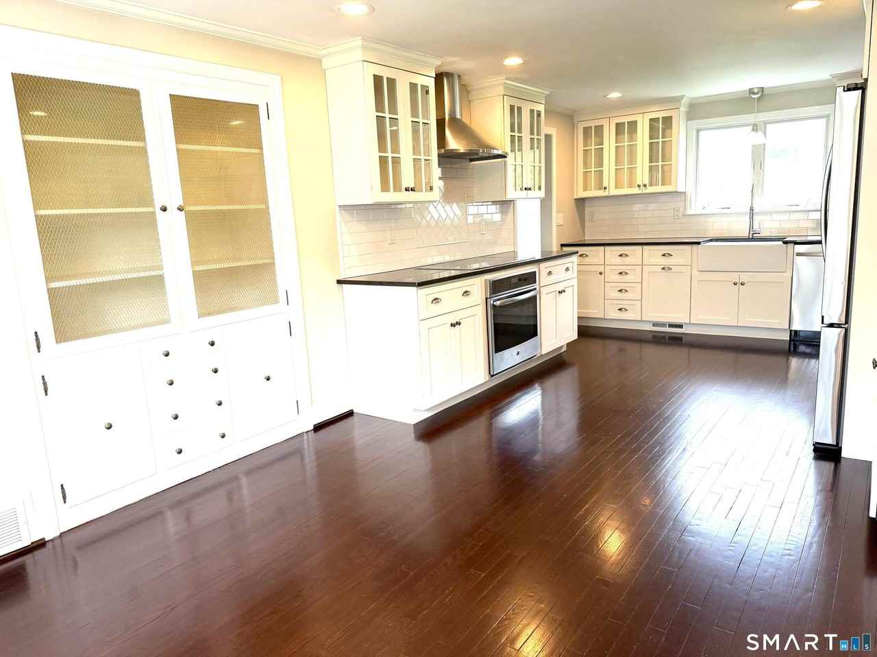 28 Miamis Rd - Photo 2 of 18