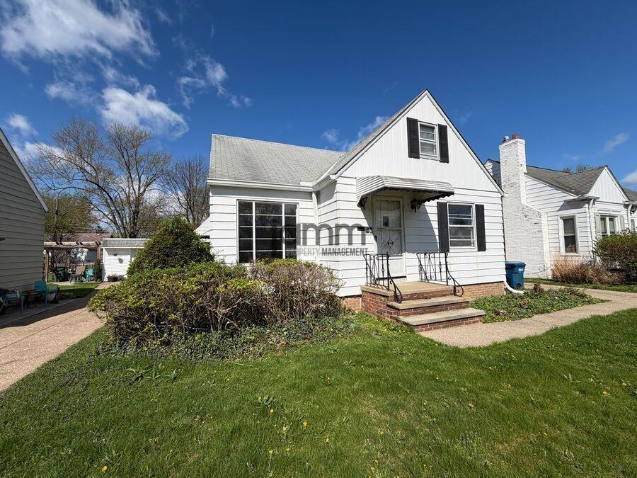 4566 W 226th St - Photo 2 of 26