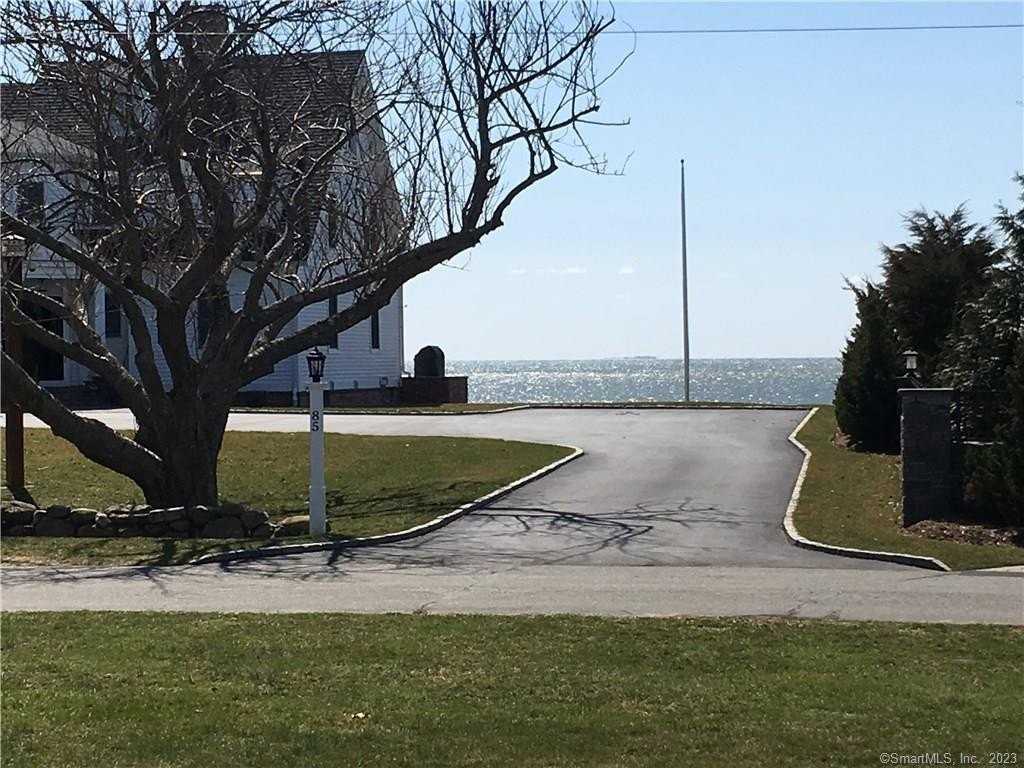 33 Ridgewood Ave - Photo 5 of 37