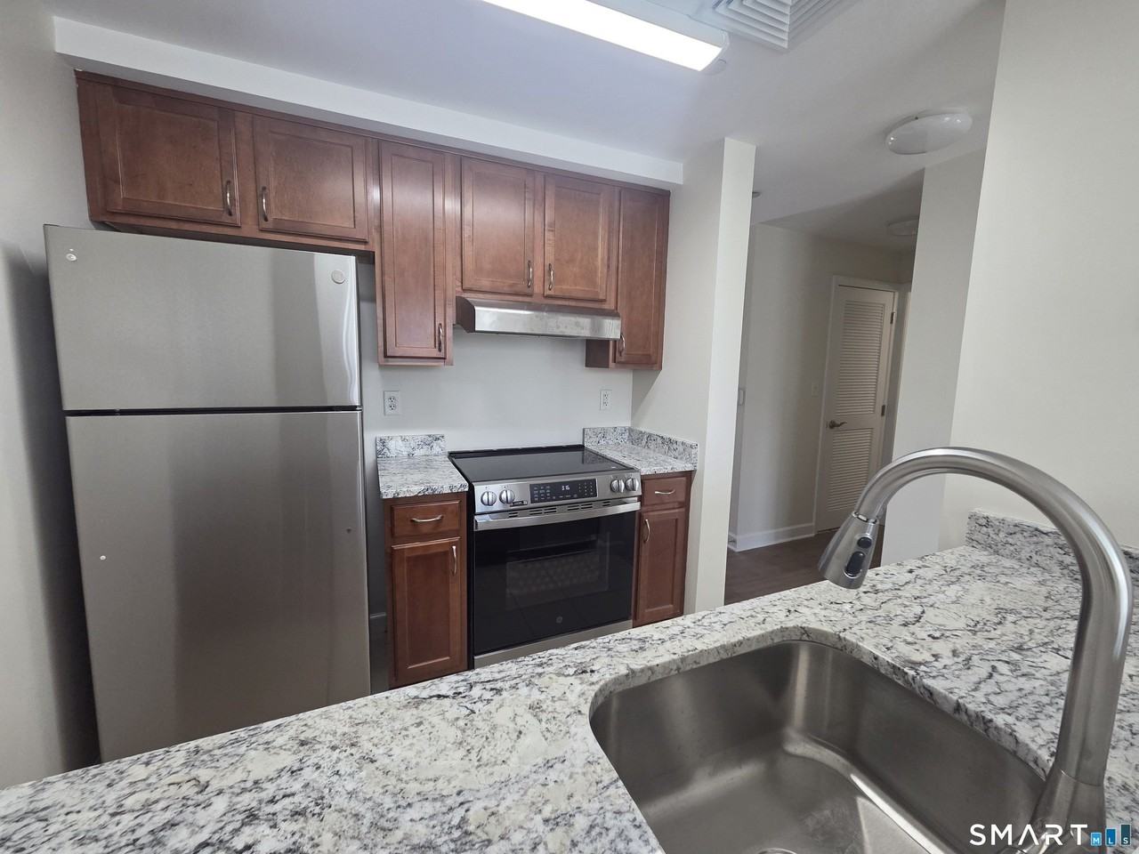 2 Westwood Dr #2 - Photo 4 of 15