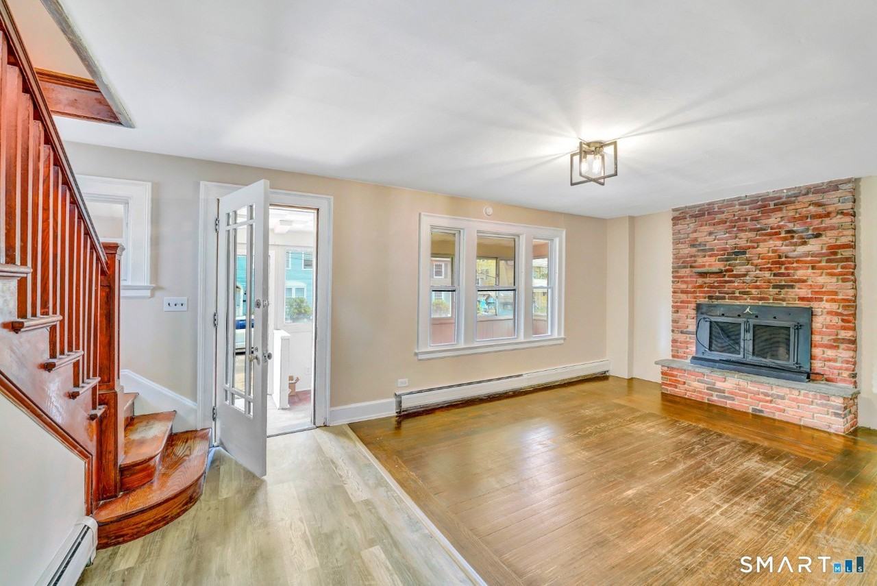 55 Clifton Ave - Photo 3 of 11