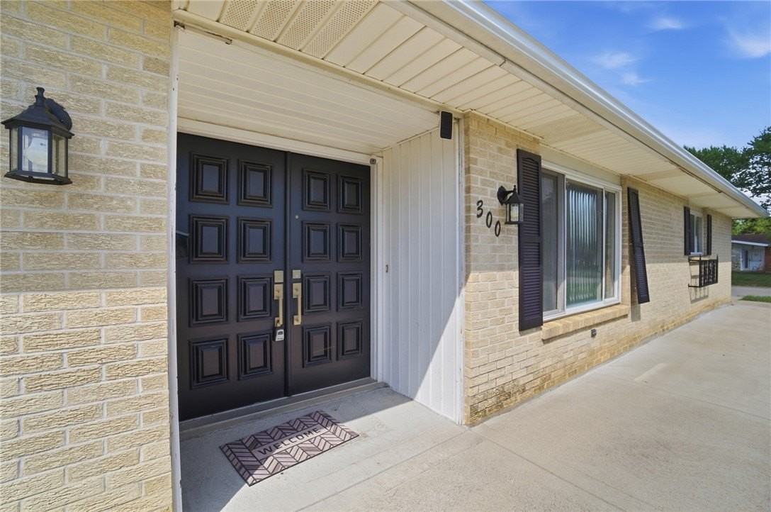 300 Highland Dr - Photo 2 of 43